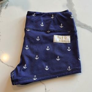 EUC Fleo medium sailor collab short